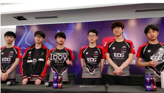 待的比赛却 待的比赛却